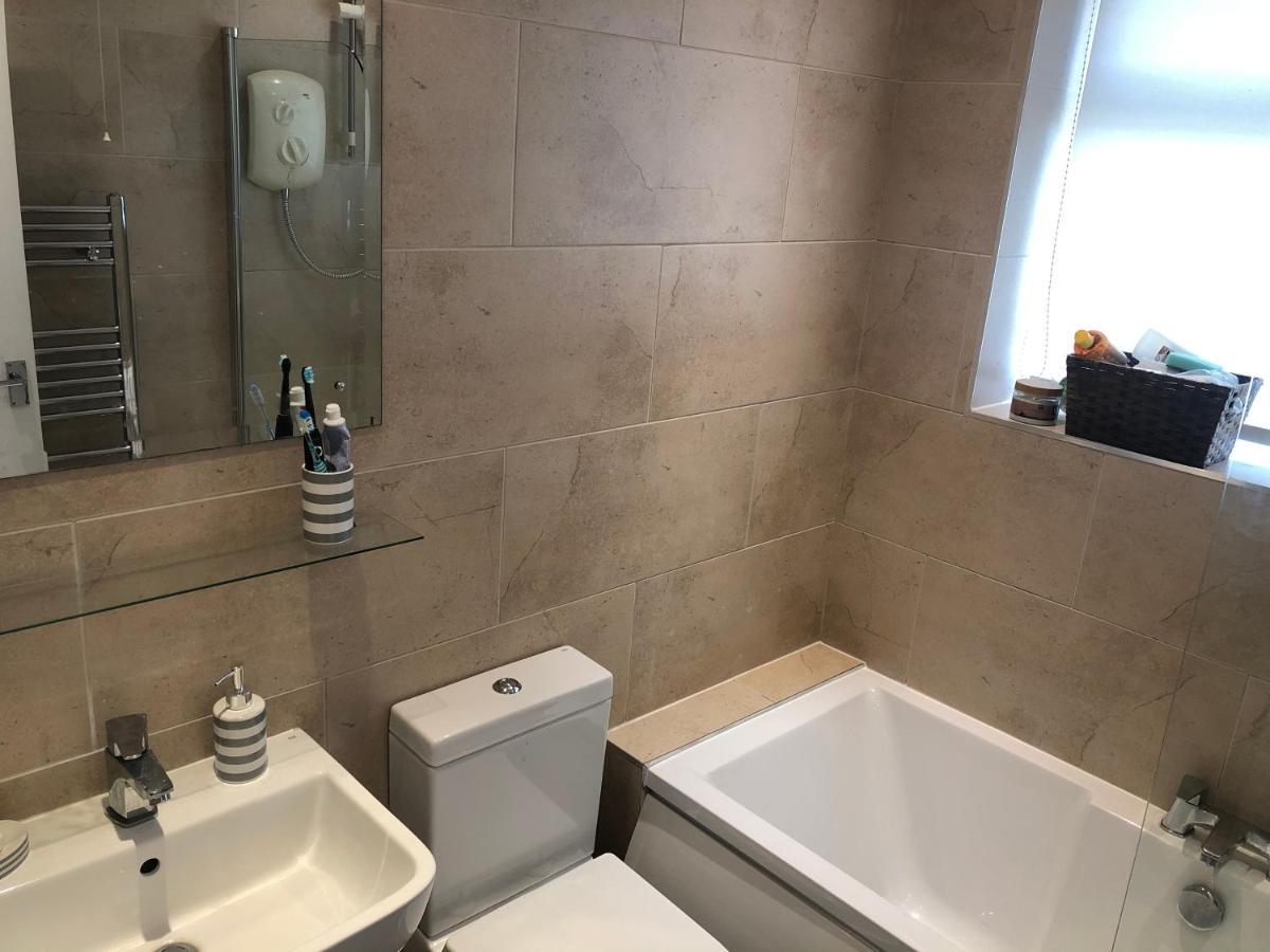 נוטינגהאם Cozy Small Double Room In Quiet Cul-De-Sac מראה חיצוני תמונה