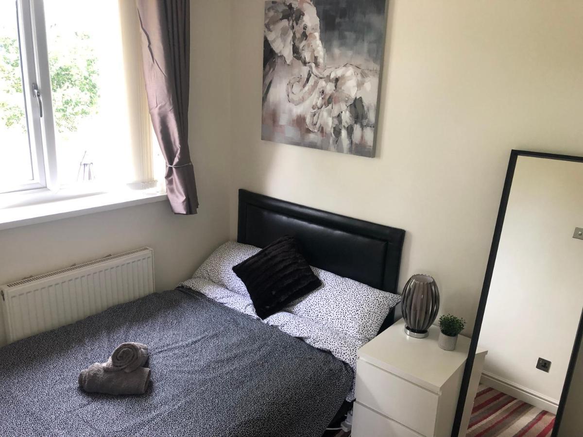 נוטינגהאם Cozy Small Double Room In Quiet Cul-De-Sac מראה חיצוני תמונה